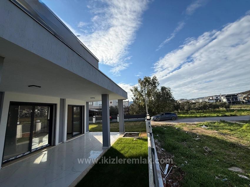 Двухуровневая Вилла 3+1 С Новым Садом На Продажу В Сеферихисар Доганбей