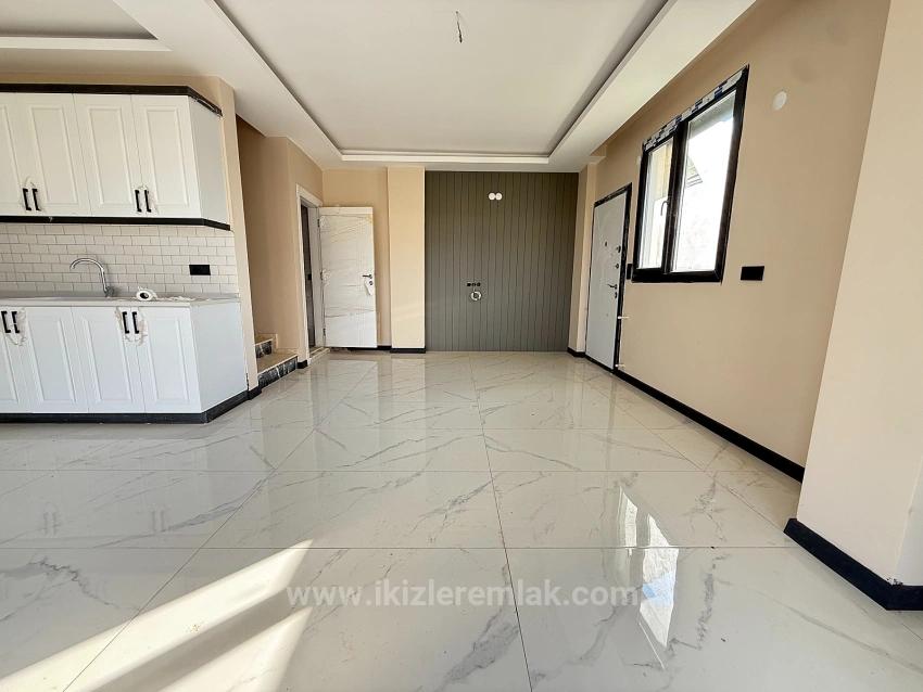 Двухуровневая Вилла 3+1 С Новым Садом На Продажу В Сеферихисар Доганбей