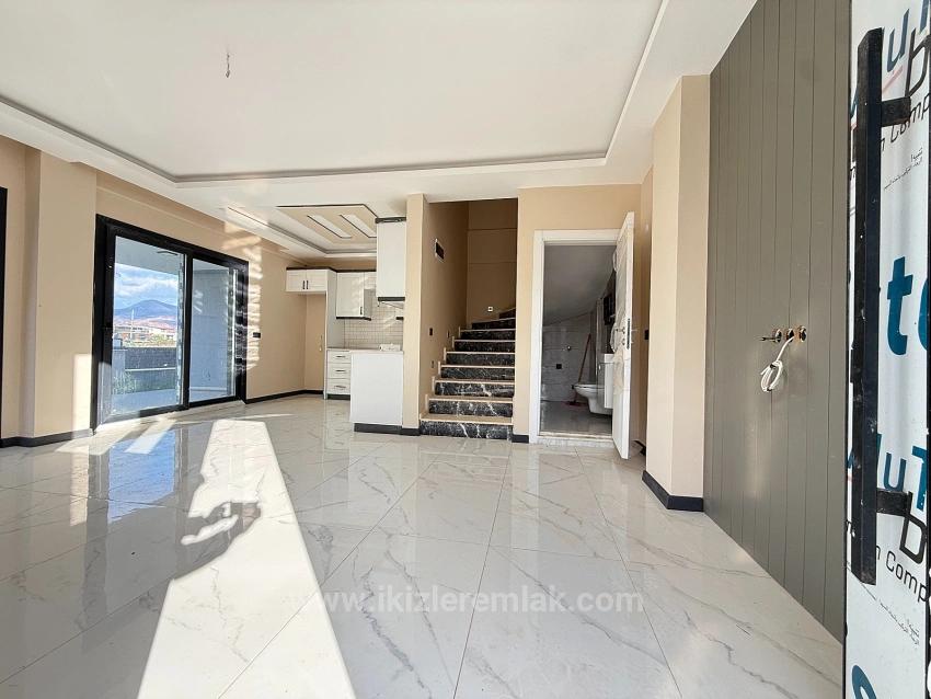 Двухуровневая Вилла 3+1 С Новым Садом На Продажу В Сеферихисар Доганбей