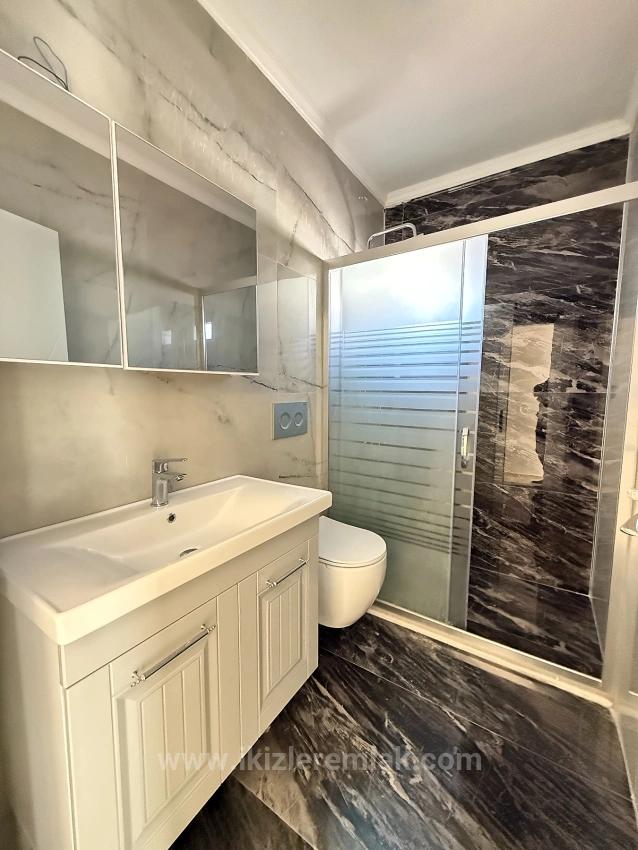 Продается Совершенно Новая, Просторная Отдельно Стоящая Вилла С 4 Спальнями И 1 Ванной Комнатой В Доганбее, Сеферихисар.