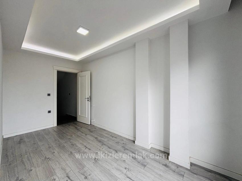 Дуплекс 3+1 На Продажу В Центре Сеферихисар Доганбей