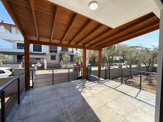 2+1 Совершенно Новый Дуплекс Летний Дом На Продажу В Центре Сеферихисара Доганбей