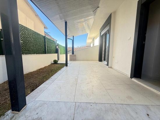 Продается Новый Двухэтажный Летний Домик С Садом (2 Спальни, 1 Ванная Комната) В Паямлы, Сеферихисар.