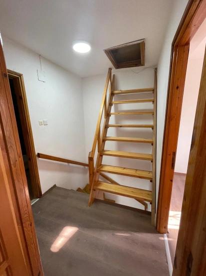 Продается Двухуровневая Вилла 3+1 С Садом В Сеферихисаре Уркмез, С Видом На Море.