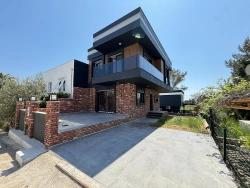 Для Продажи Вилла 3+1 в Cumhuriyet Seferihisar Doğanbey - 200 m²