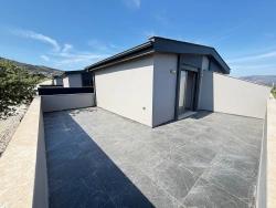 Для Продажи Вилла 3+1 в Cumhuriyet Seferihisar Doğanbey - 160 m²