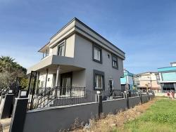 Для Продажи Вилла 3+1 в Cumhuriyet Seferihisar Doğanbey - 205 m²