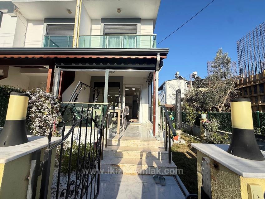 Doğanbey'de Denize Yakın Satılık Bahceli 3+1 Villa