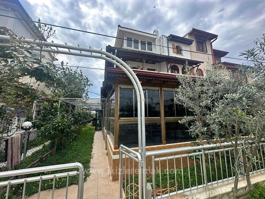 Seferihisar Doğanbey Cumhuriyet Mah. Satılık 3+1 Yazlık - 160 m²