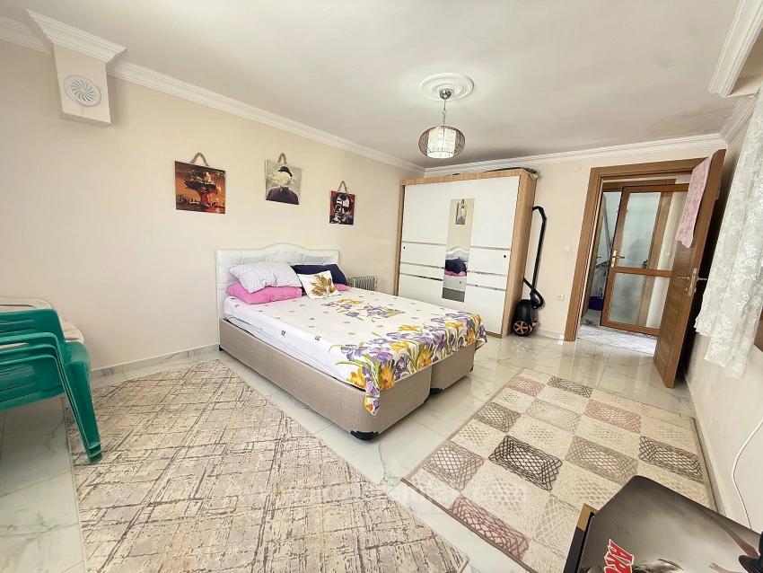 Seferihisar Doğanbey'de Satılık 2+1 Bahçeli Full Eşyalı Villa