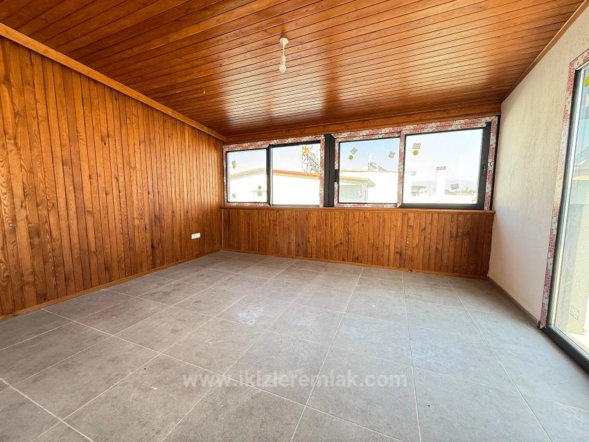 Seferihisar Doğanbey Merkez'de Satılık Sıfır 3+1 Villa