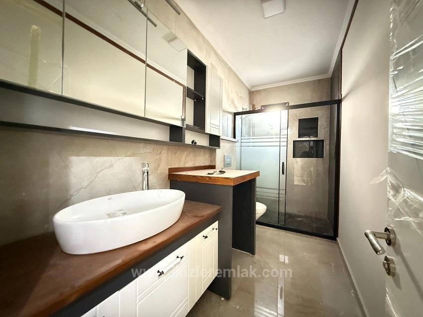 Seferihisar Doğanbey Merkez'de Satılık Sıfır 3+1 Villa