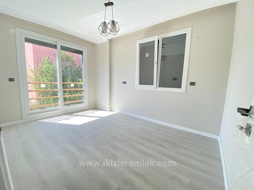 Seferihisar Doğanbeyde Satılık Sıfır Tek Müstakil 3+1 Lüks Villa