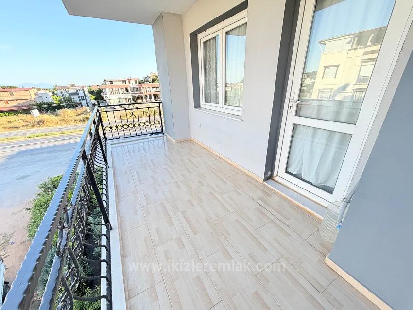 Ürkmez'de Denize 400 M, Ayrı Mutfak Geniş 2+1 Full Eşyalı Daire