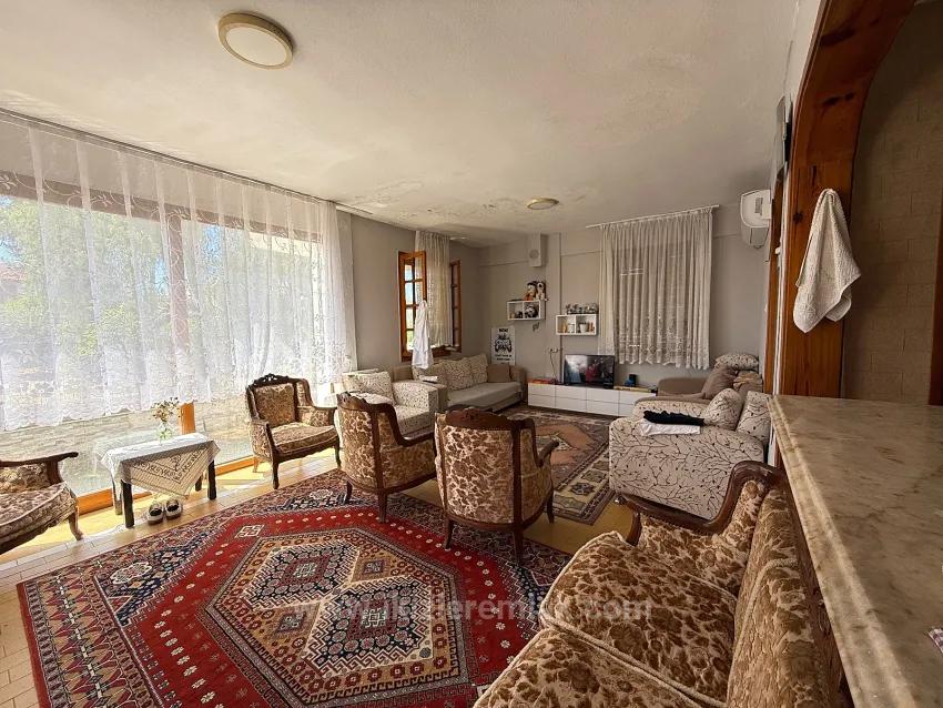 Seferihisar Doğanbey'de Satılık 3+1 Denize 50M Bahçeli Villa