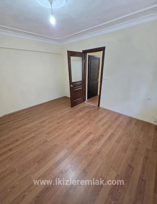 Satılık - Müstakil Bahçeli Daire - Gümüldür'de - Denize 200 Mt