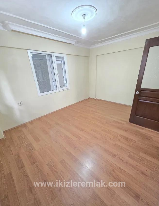 Satılık - Müstakil Bahçeli Daire - Gümüldür'de - Denize 200 Mt