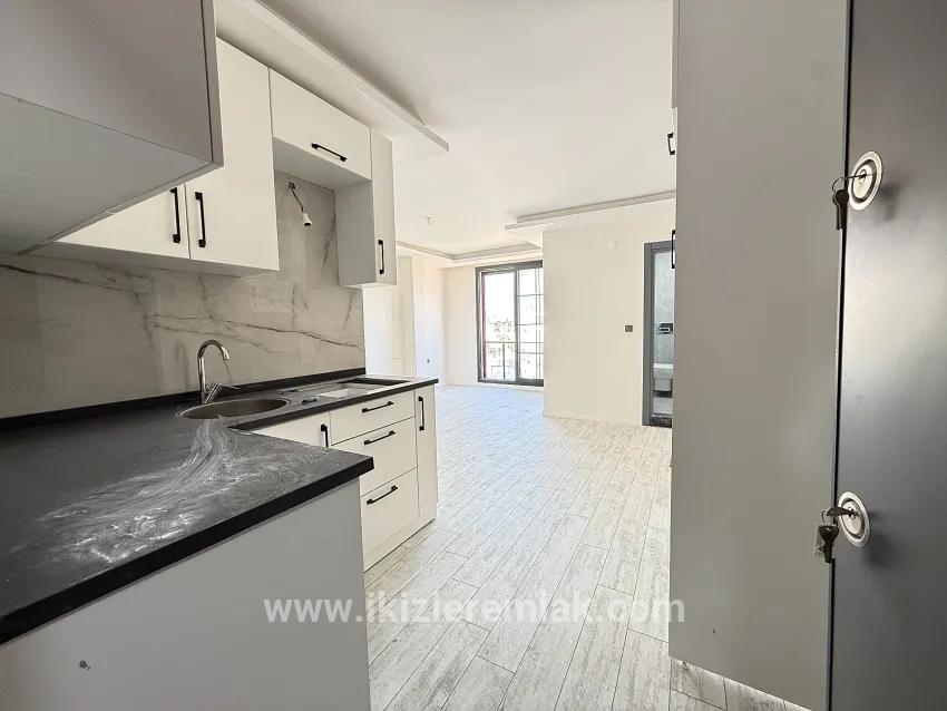 Seferihisar Doğanbey'de Satılık 1+1 Deniz Tarafında Satılık Daire