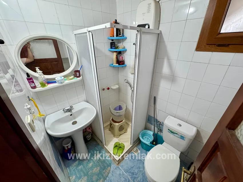 Doğanbey'de Satılık Ara Kat 2+1 Deniz Tarafında 70 Metre² Daire