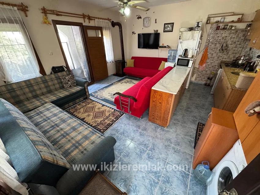 Doğanbey'de Satılık Ara Kat 2+1 Deniz Tarafında 70 Metre² Daire