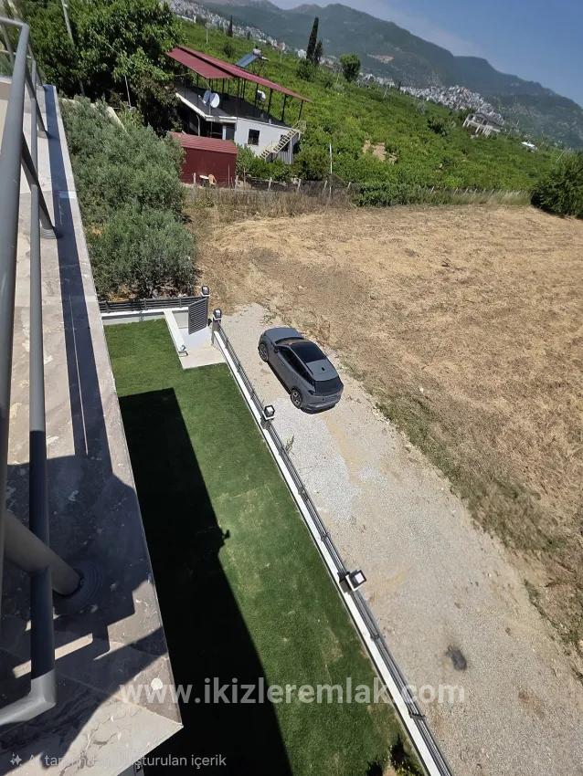 Gümüldür İnönü Mahallesi’nde Denize 450 Metre, Geniş Bahçeli Sıfır 4+1!