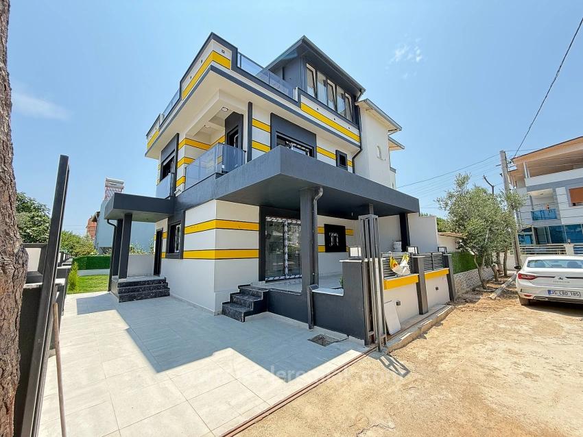Seferihisar Doğanbey'de Satılık 3+1 Müstakil Sıfır Bahçeli Villa