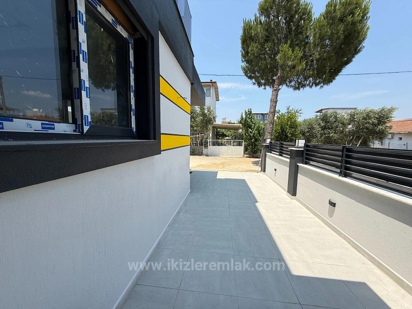 Seferihisar Doğanbey'de Satılık 3+1 Müstakil Sıfır Bahçeli Villa