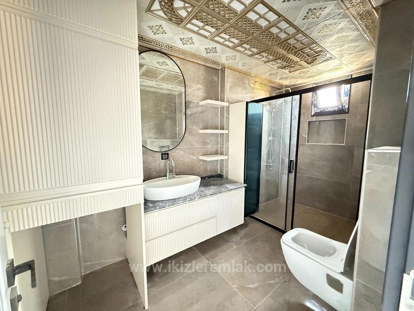 Seferihisar Doğanbey'de Satılık 3+1 Müstakil Sıfır Bahçeli Villa