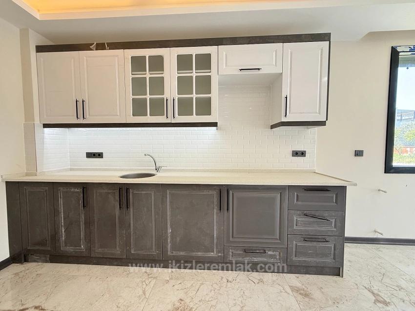 Seferihisar Doğanbey’de Satılık 2 + 1 Sıfır Geniş Bahçeli Deniz Manzaralı Dubleks Yazlık