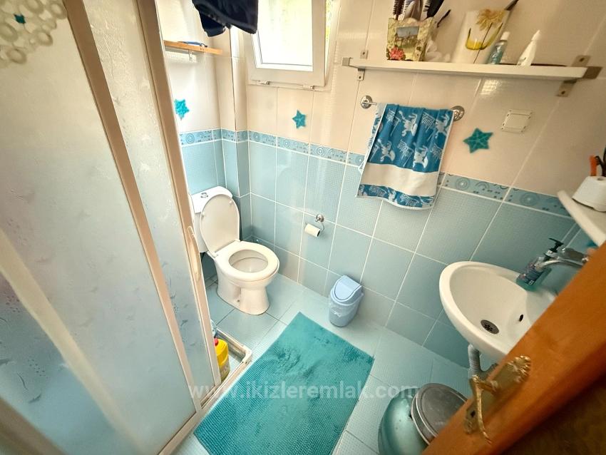 Seferihisar Ürkmez’de Deniz Tarafında Satılık Masrafsız 3 + 1 Bahçeli Villa