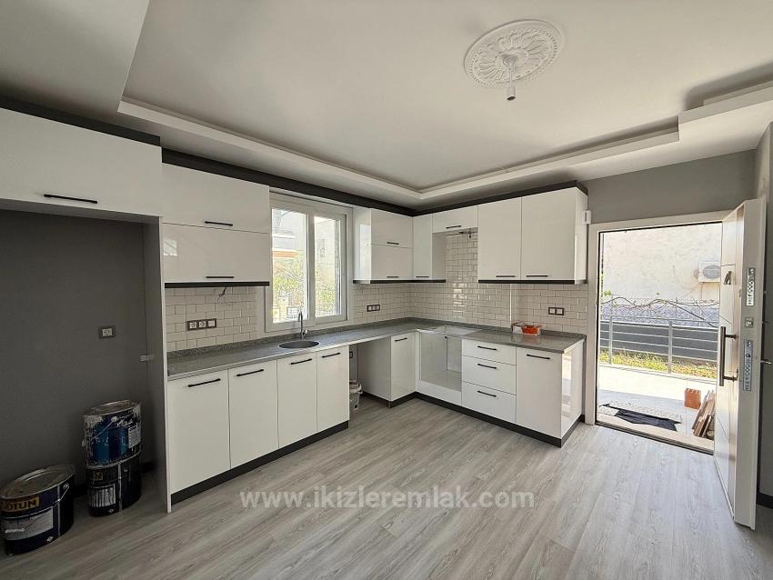 Seferihisar Doğanbey‘de 300 M2 Arsa İçinde Tek Müstakil 3 + 1 Dubleks Villa