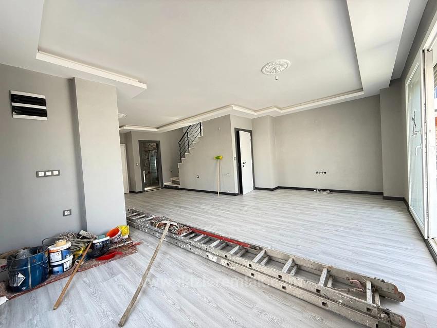 Seferihisar Doğanbey‘de 300 M2 Arsa İçinde Tek Müstakil 3 + 1 Dubleks Villa