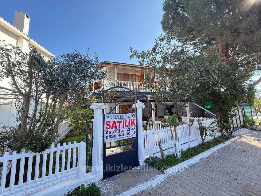 Seferihisar Ürkmez Deniz Tarafında Satılık 3 + 1 Dubleks Yazlık