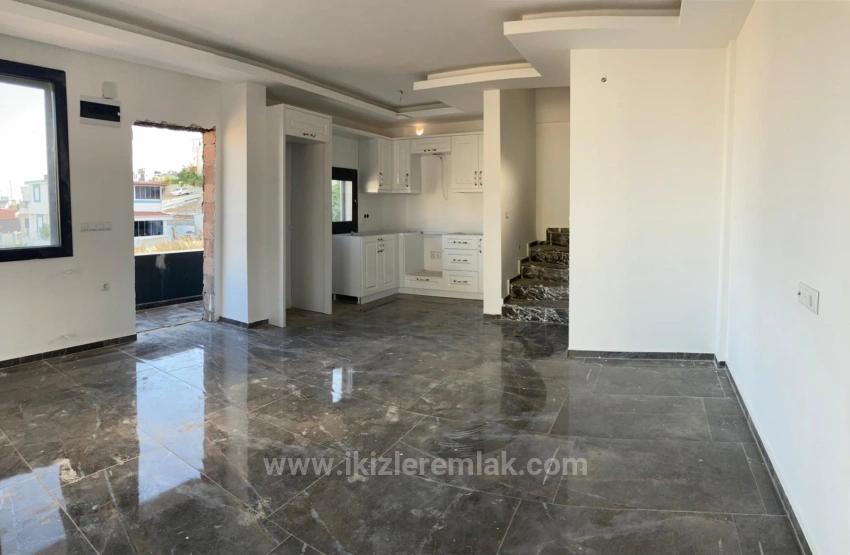 Seferihisar Doğanbey'de Satılık Tamamen Müstakıl Lüks 3+1 Villa