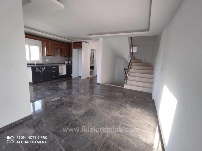 Doğanbey'de Full Deniz Manzaralı Doğa İçin'de Satılık 4+2 Müstakil Yazlık