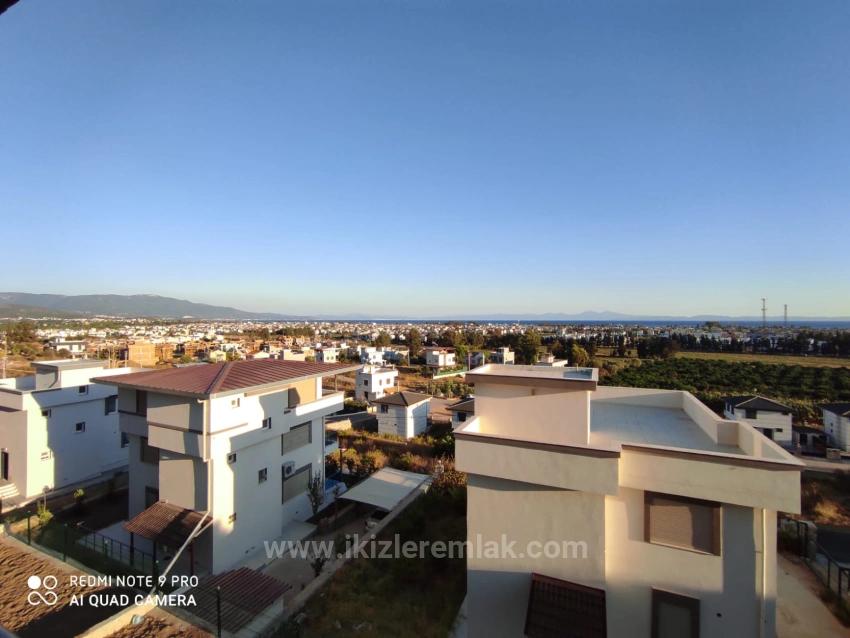 Doğanbey'de Full Deniz Manzaralı Doğa İçin'de Satılık 4+2 Müstakil Yazlık