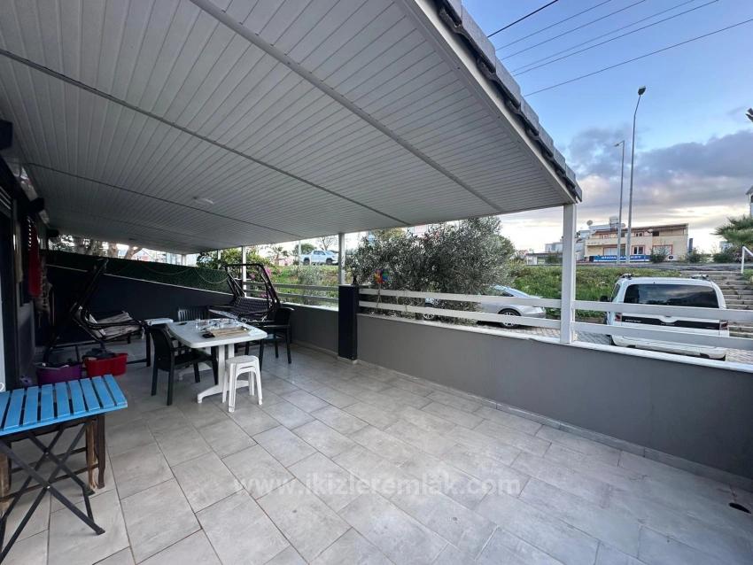 Seferihisar Doğanbey’de Satılık Giriş Katı Denize 200 M 2+1 Daire