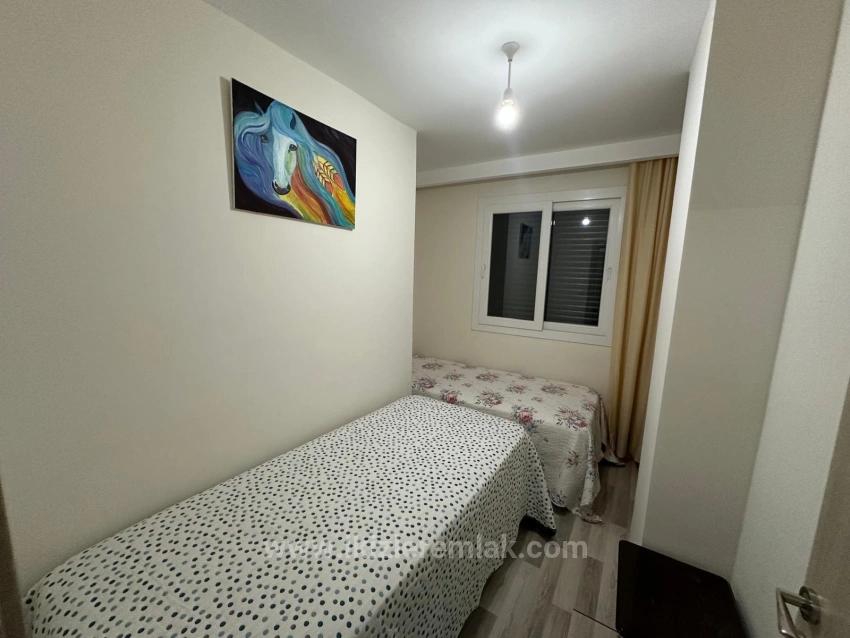 Seferihisar Doğanbey’de Satılık Giriş Katı Denize 200 M 2+1 Daire