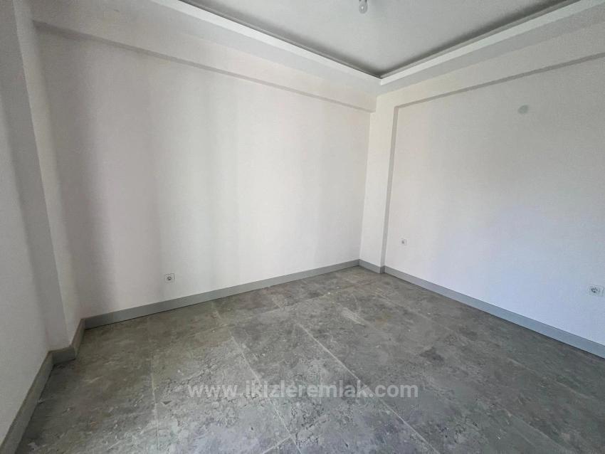 Seferihisar Akarcada Müstakil Havuzlu Lüx Şömüneli Satılık 4+1 Villa