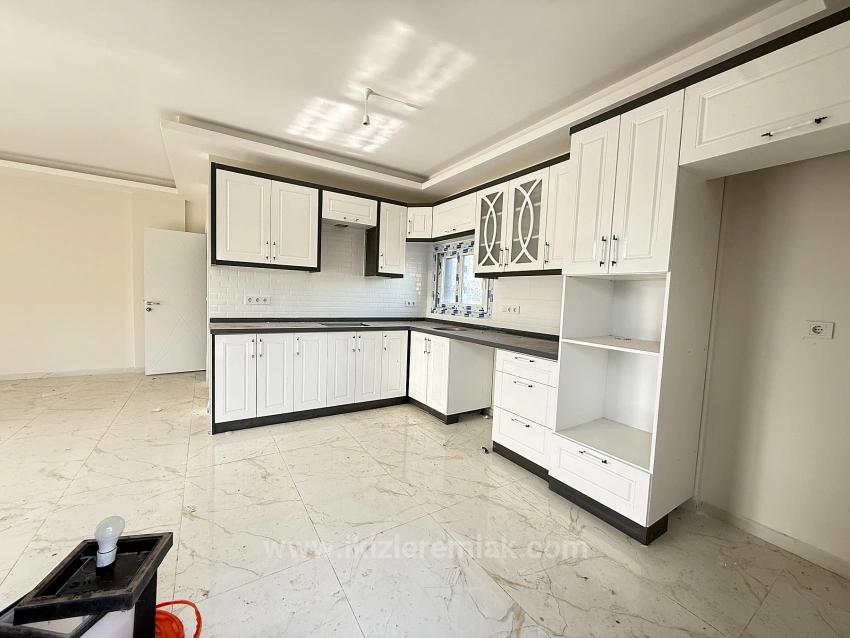 Seferihisar Doğanbey’de Satılık Tek Müstakil Bahçeli Sıfır 3+1 Villa