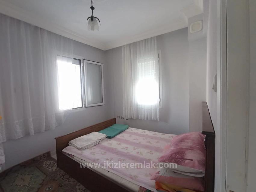 Seferihisar Doğanbey’de Satılık Bahçeli Müstakil 6 + 1 Villa