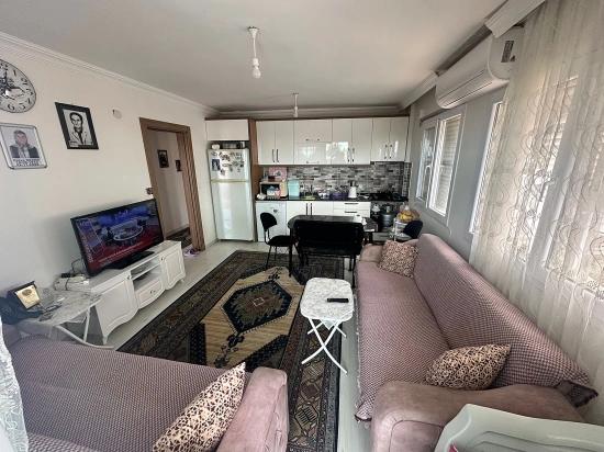 Seferihisar Ürkmez Merkez'de Satılık 2+1 Daire 80M2 Denize 200M