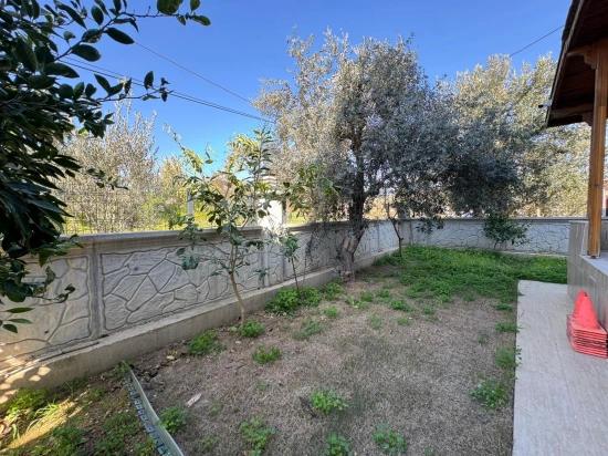Seferihisar’cumhuriyet Mahallesi, Meltem Tur Sitesi Deniz Tarafında Satılık 4+1 Villa