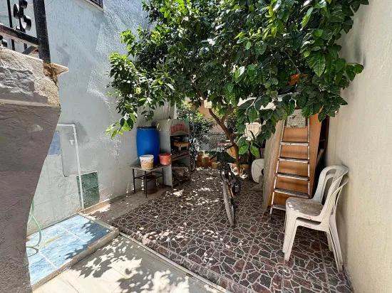 Doğanbey'de Satılık Ara Kat 2+1 Deniz Tarafında 70 Metre² Daire