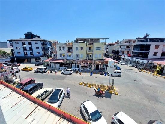 Seferihisar Ürkmez Merkez'de Satılık 2+1 Daire Ayrı Mutfak