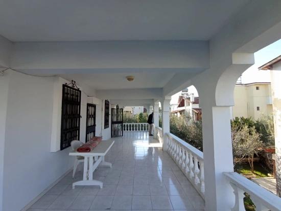 Seferihisar Doğanbey’de Satılık Bahçeli Müstakil 6 + 1 Villa