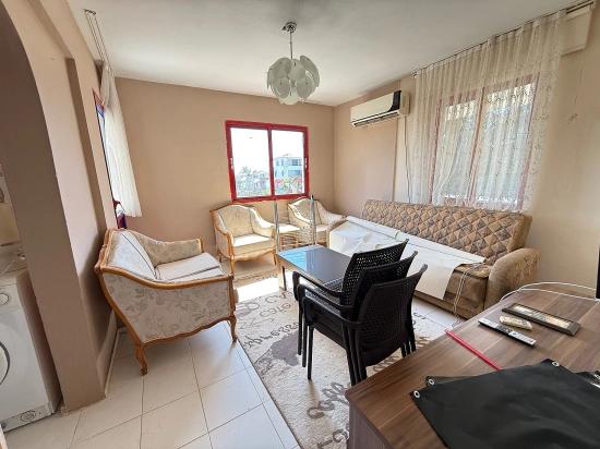 Seferihisar Ürkmez'de Satılık 2 + 1 Ara Kat Daire