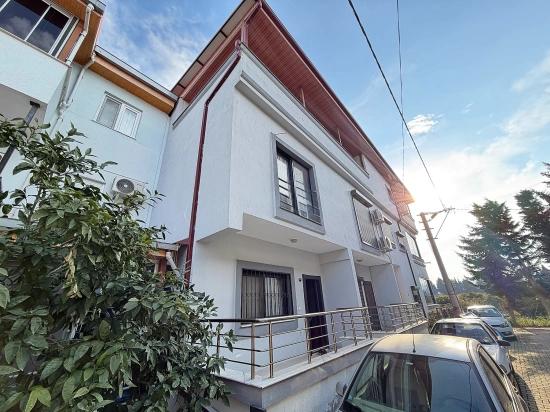 Seferihisar Ürkmez De Uygun Fıyata Satılık Geniş 3+1 Vılla Yazlık