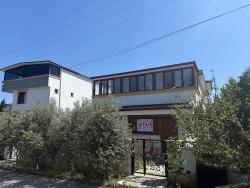 Seferihisar Doğanbey Cumhuriyet Mah. Satılık 2+2 Yazlık - 150 m²