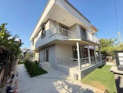 Seferihisar Doğanbey Cumhuriyet Mah. Satılık 3+1 Villa - 180 m²